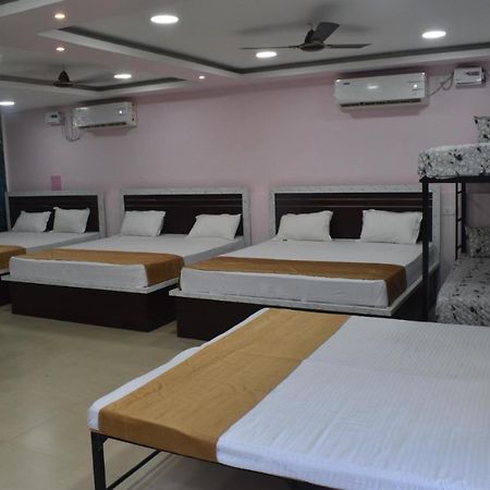 Midwaay Resort Patratu Extérieur photo